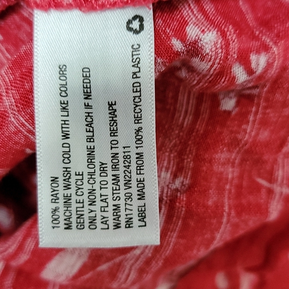 4/$15 Deal 🎉 Universal Thread 🛍 Top - Size XS - Picture 6 of 6